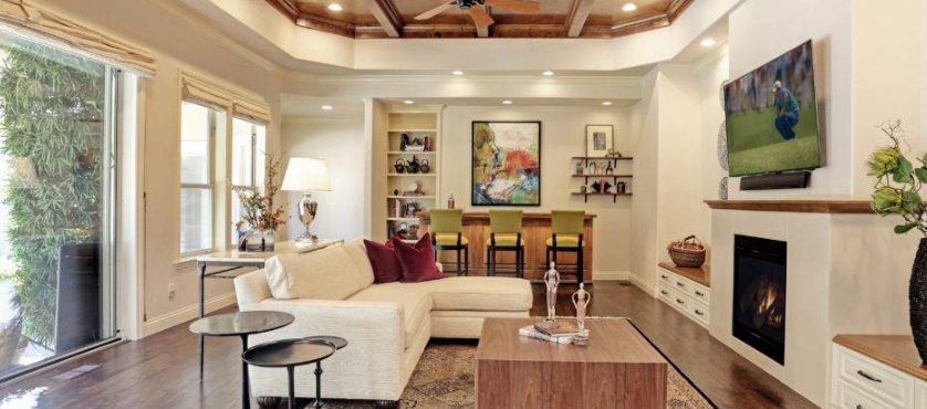 Best Hardwood Floor Contractors in Sacramento, CA